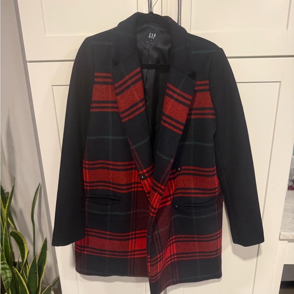 GAP Women's Red and Black Plaid Wool Jacket lined medium Christmas holiday